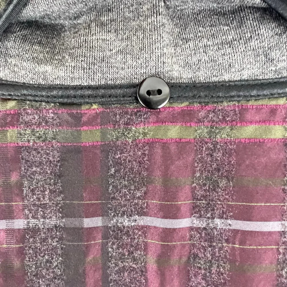 CHICOS sz 0 (S) Reversible‎ Solid Gray Burgundy Plaid Faux Fur Collar Jacket